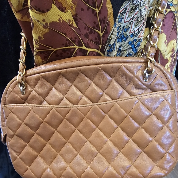 CHANEL Matelasse VINTAGE CAMERA BAG - Picture 15 of 16